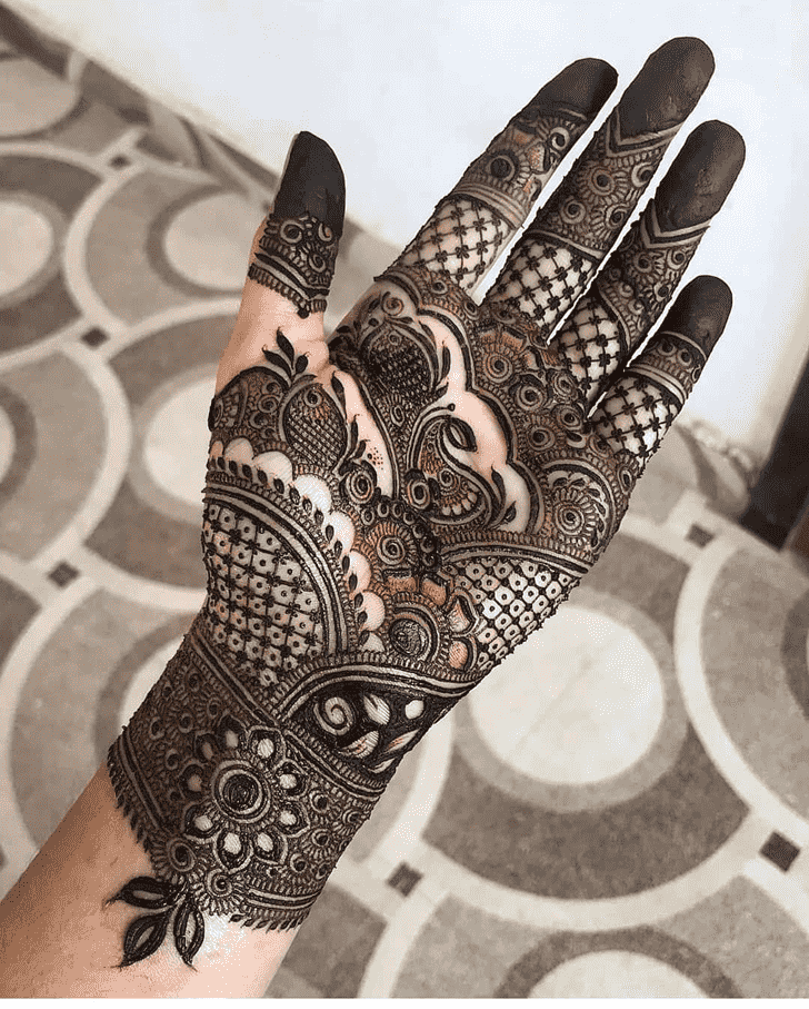 Radiant Nasik Henna Design
