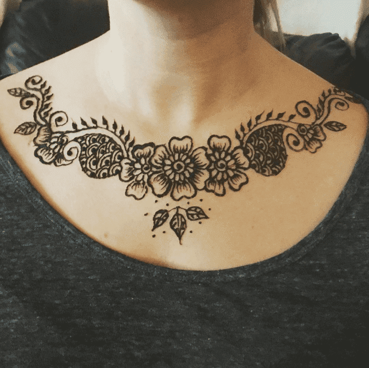 Foxy Neck Henna Design