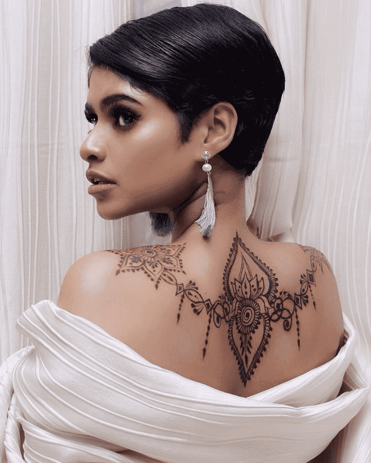 Magnificent Neck Henna Design