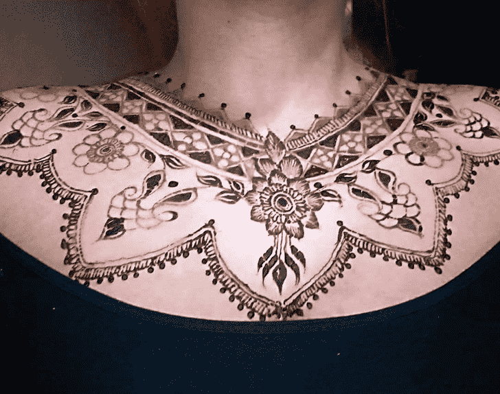 Adorable Necklace Henna Design