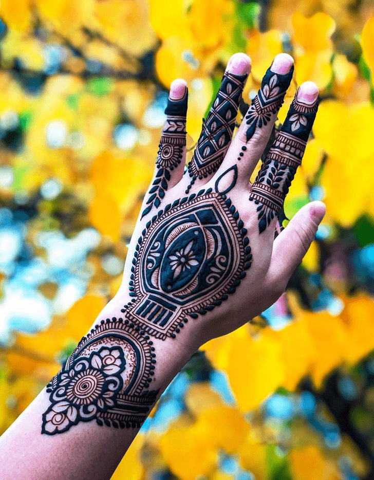 Good Looking Nepal Henna Design