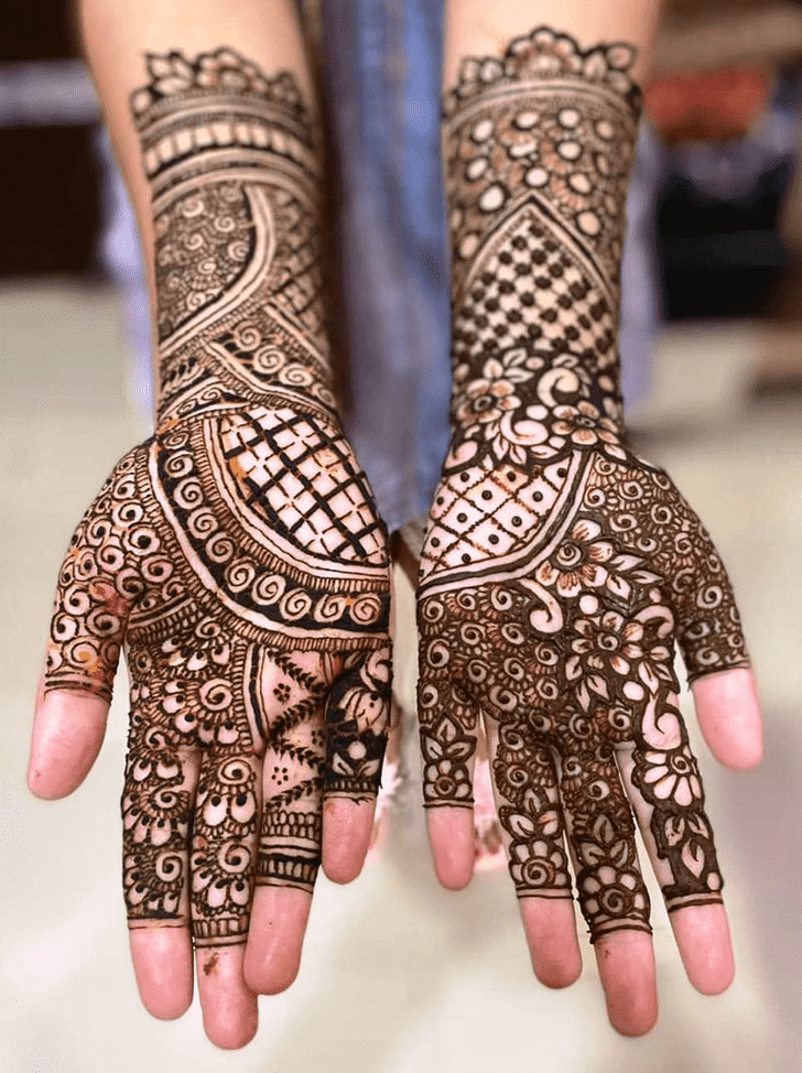 Graceful Nepal Henna Design