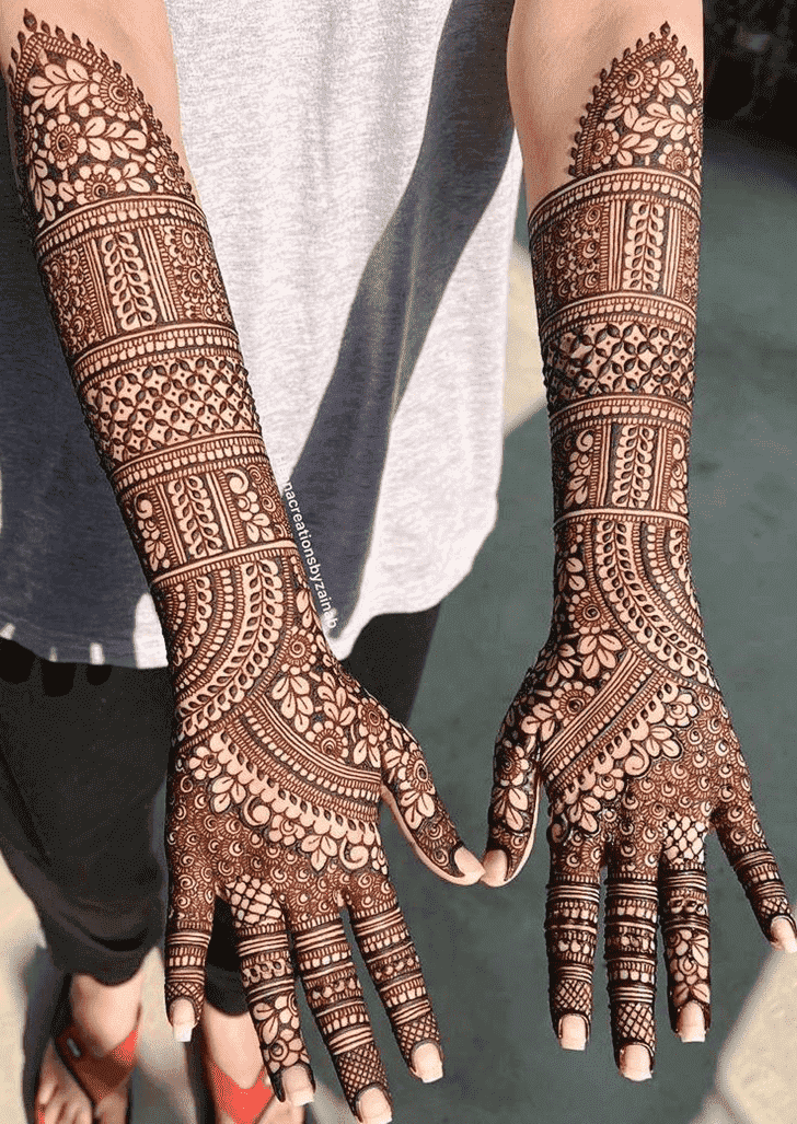 Enticing Net Henna Design