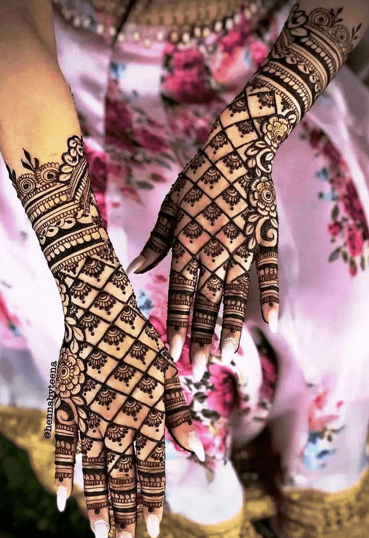 Marvelous Net Henna Design