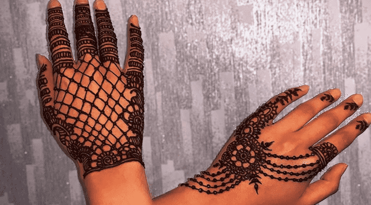 Slightly Net Henna Design