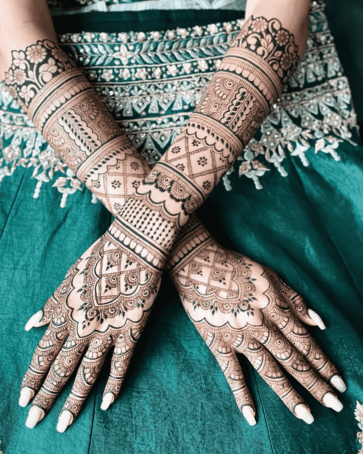 Alluring New Year Henna Design