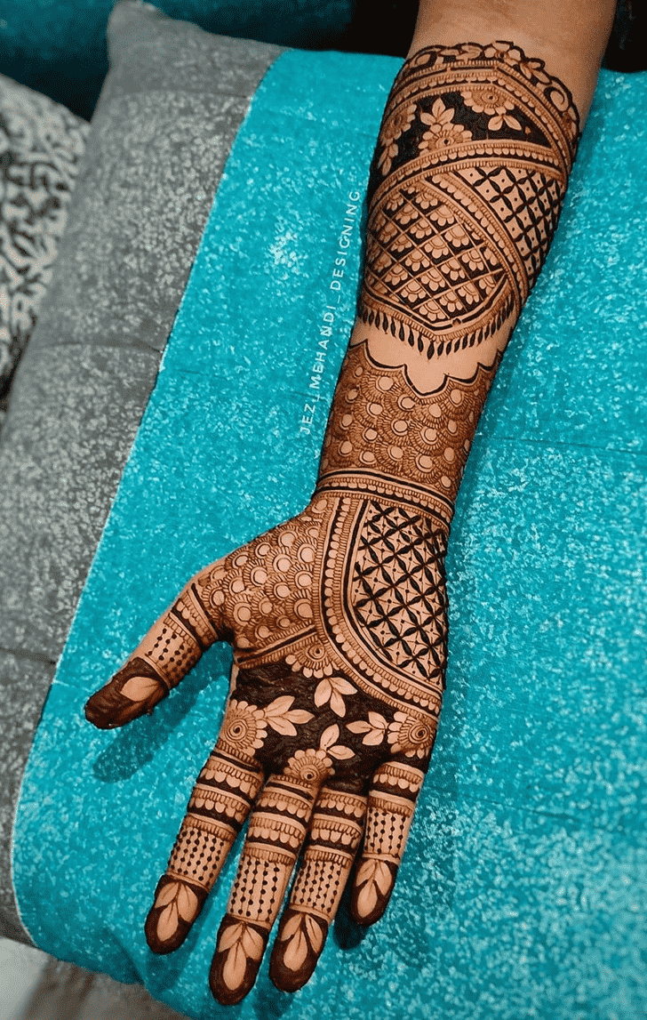 Beauteous New Year Henna Design