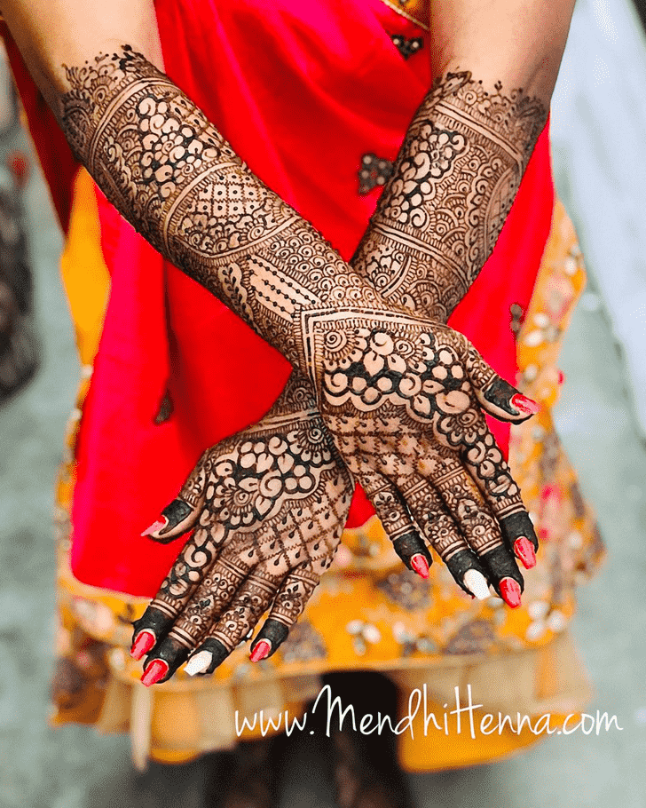 Elegant New Year Henna Design