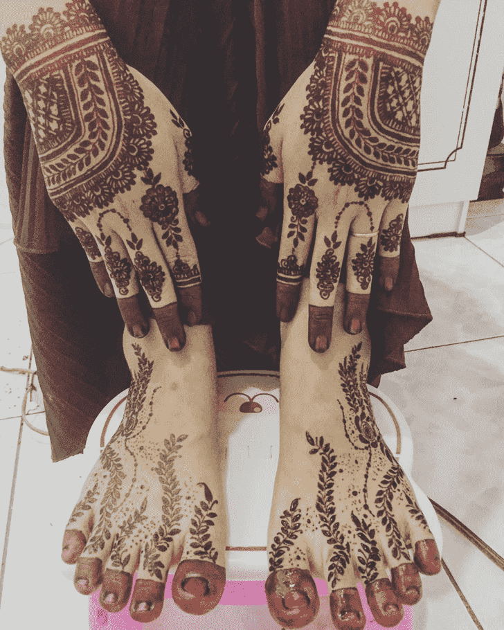 Good Looking New Year Henna Design