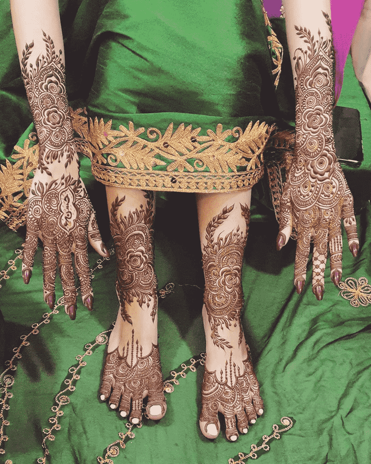 Ravishing New Year Henna Design