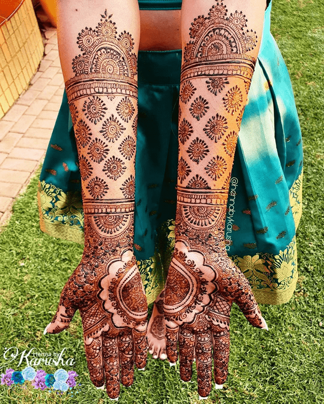 Delicate Ooty Henna Design