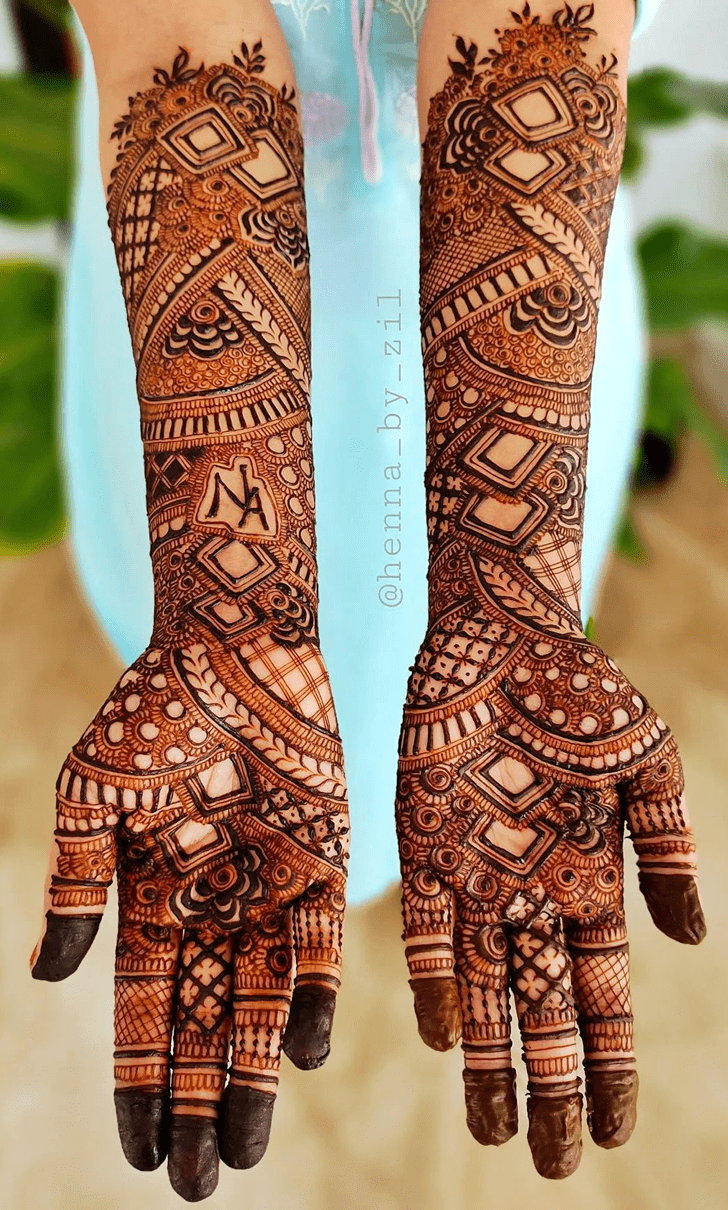 Exquisite Oregon Henna Design