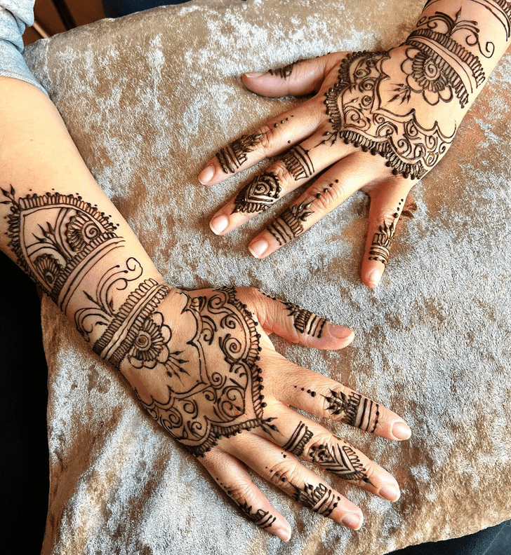 Fine Oregon Henna Design