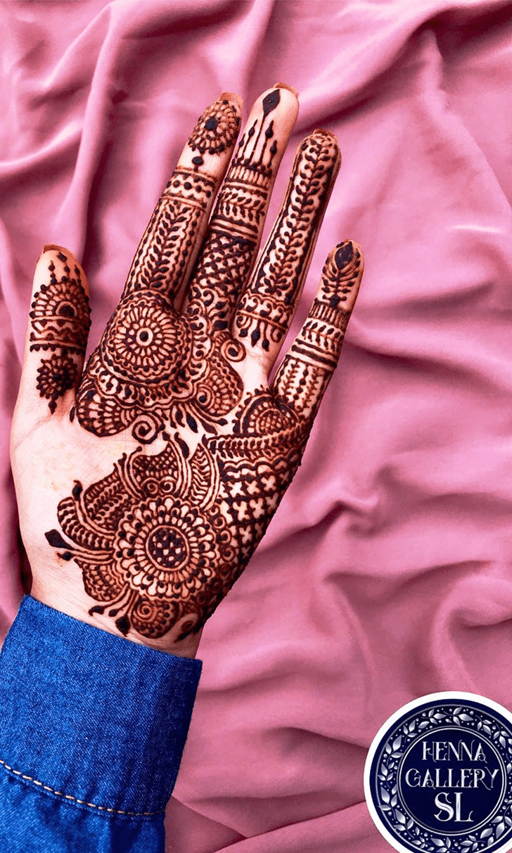 Mesmeric Oregon Henna Design