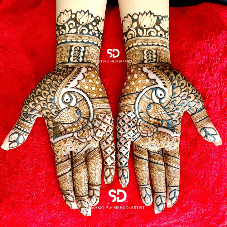 Delicate Orlando Henna Design