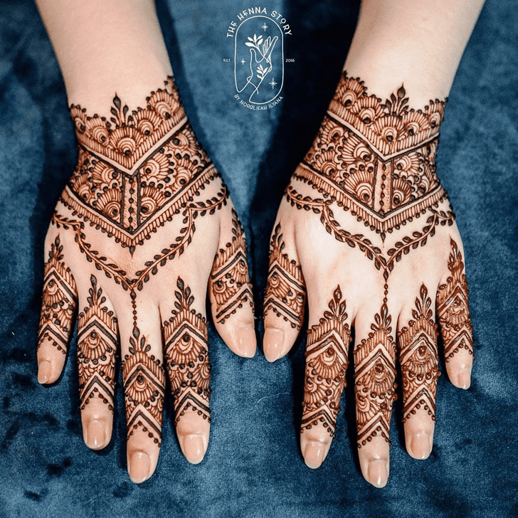 Refined Orlando Henna Design