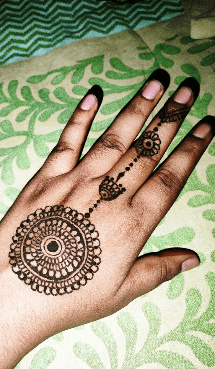 Mesmeric Osaka Henna Design