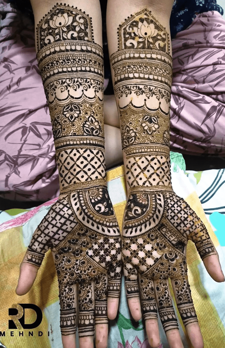 Radiant Osaka Henna Design