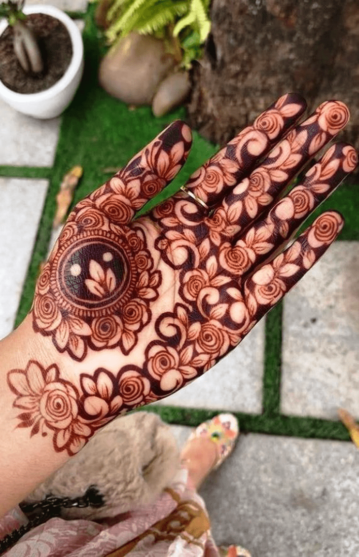 Resplendent Osaka Henna Design