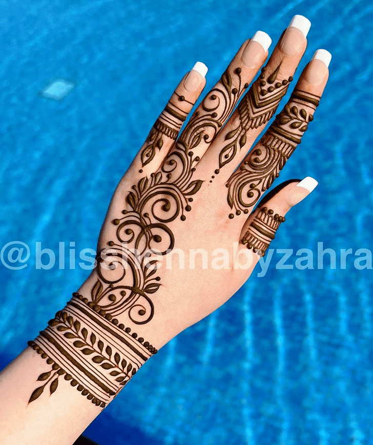 Charming Pahalgam Henna Design