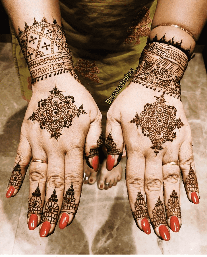 Fine Pahalgam Henna Design