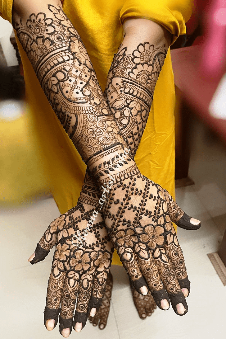 Mesmeric Pahalgam Henna Design