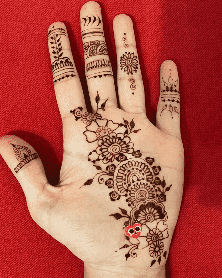 Captivating Palm Henna Design