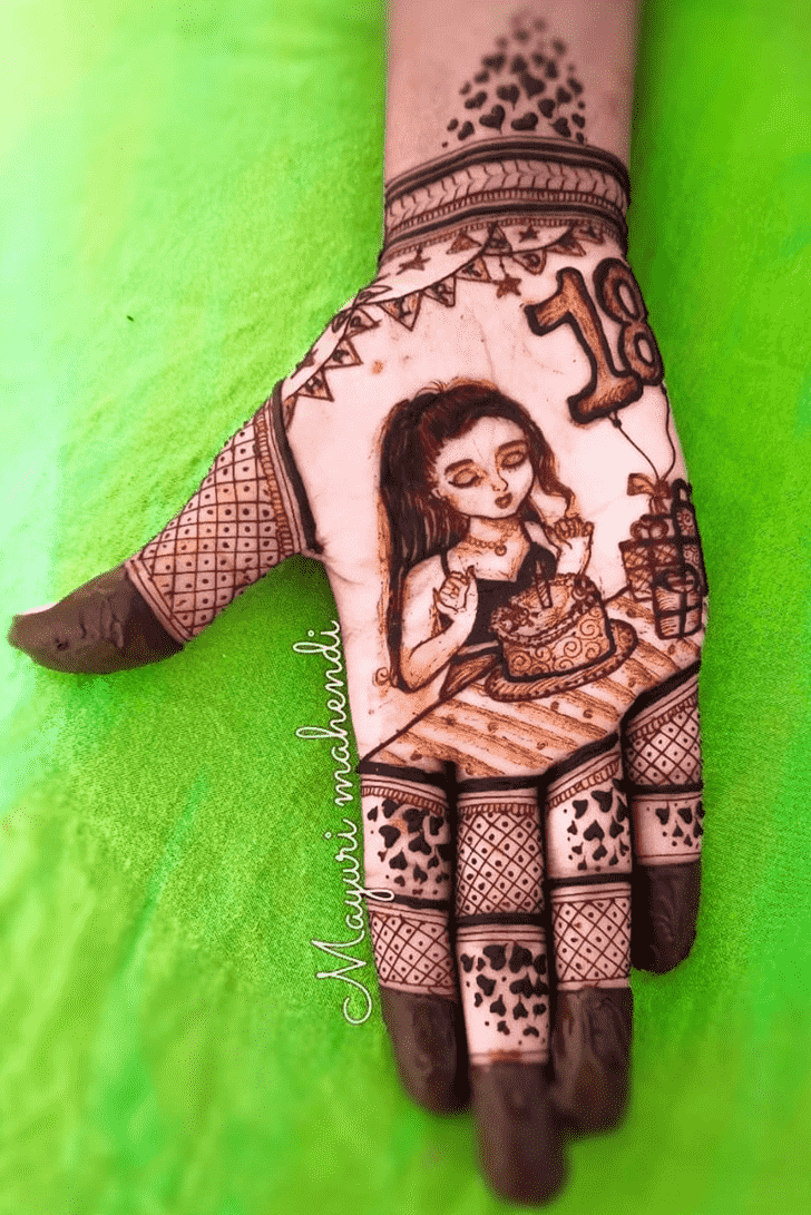 Enticing Palm Henna Design