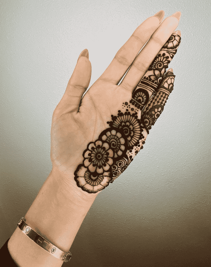 Wonderful Palm Mehndi Design