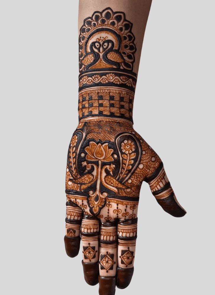 Enthralling Party Henna Design