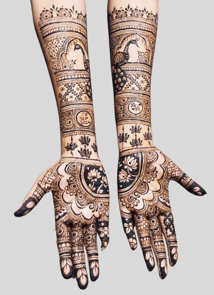 Dazzling Pattern Henna Design