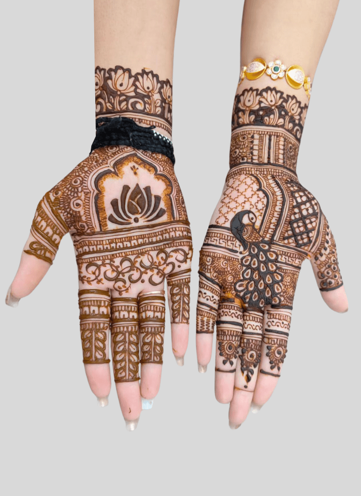 Fascinating Pattern Henna Design