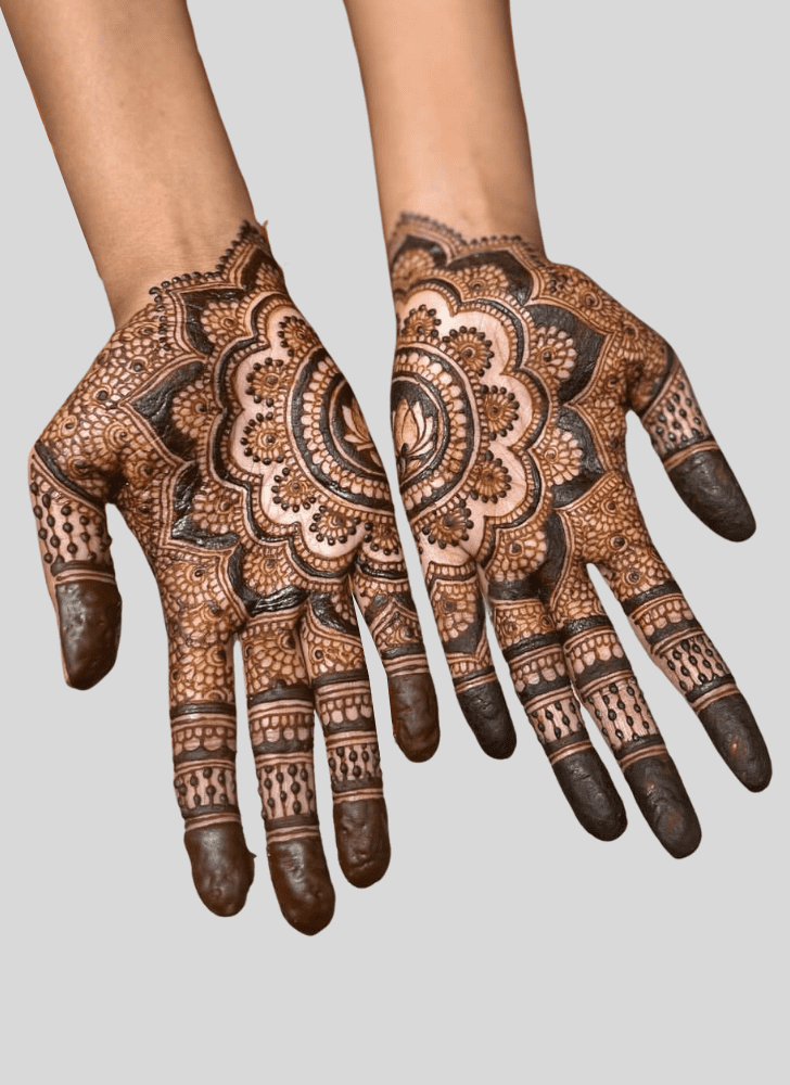 Magnetic Pattern Henna Design