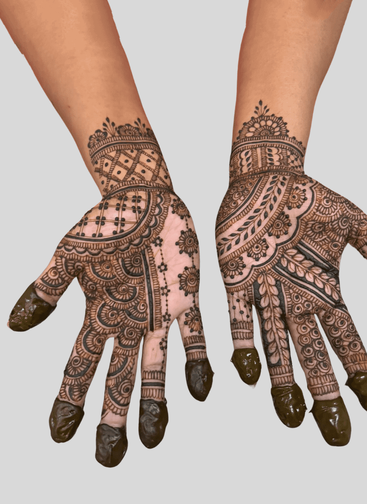 Refined Pattern Henna Design