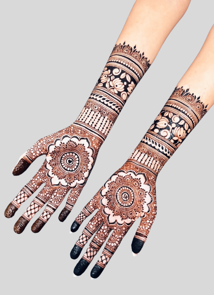 Inviting Patterns Henna Design