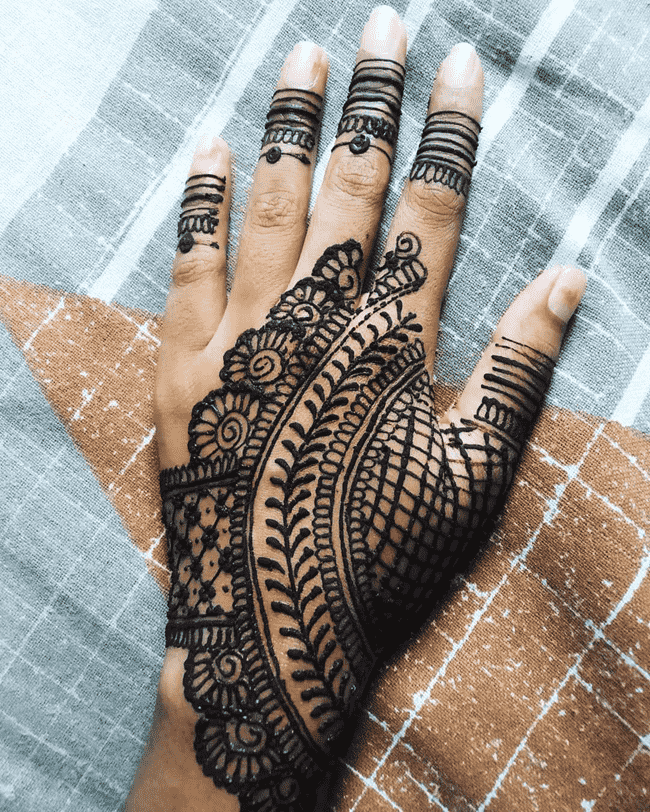 Elegant Peshawar Henna Design