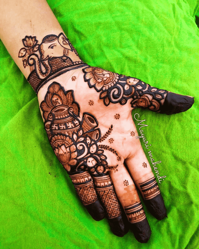 Ideal Peshawar Henna Design