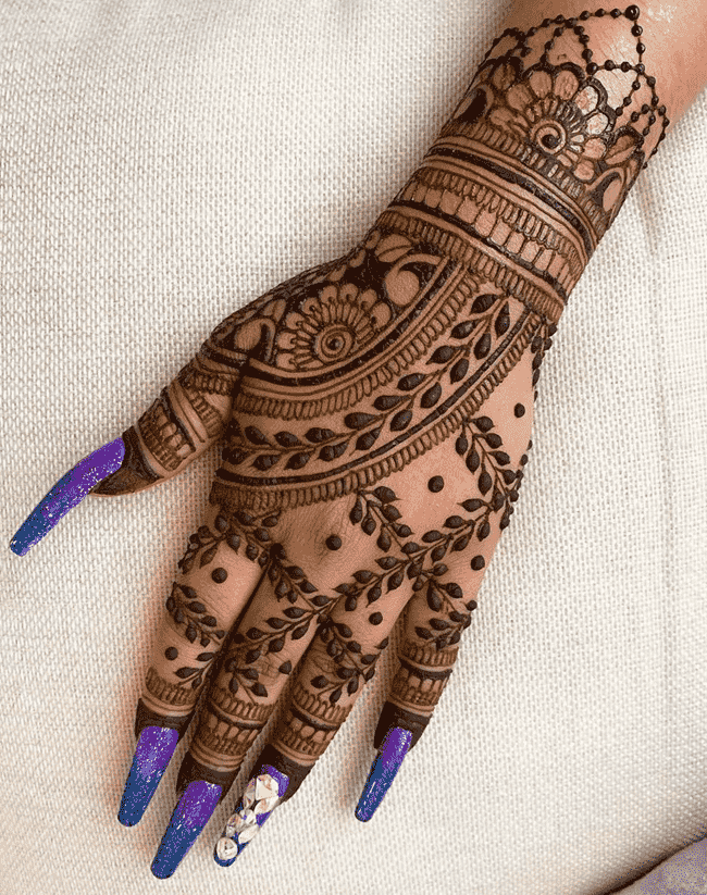 Pretty Peshawar Henna Design