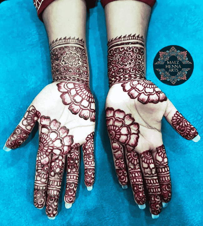 Radiant Peshawar Henna Design