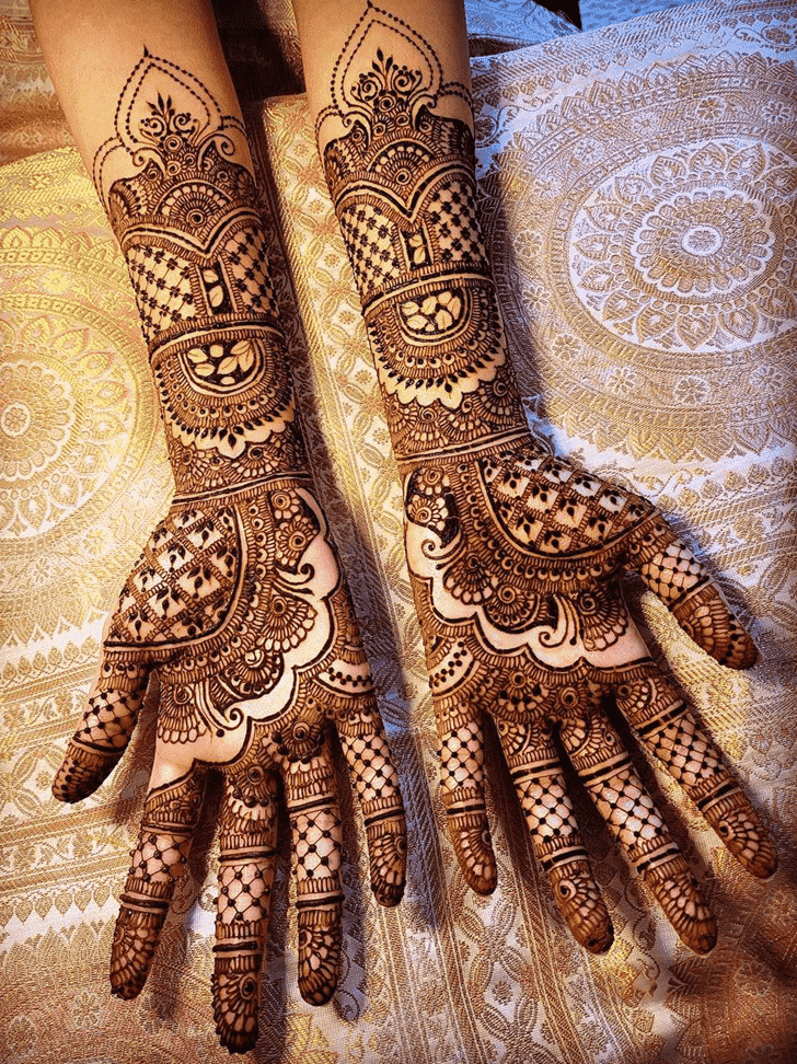 Dazzling Phalguna Amavasya Henna Design