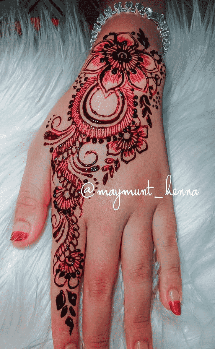 Enthralling Phalguna Amavasya Henna Design