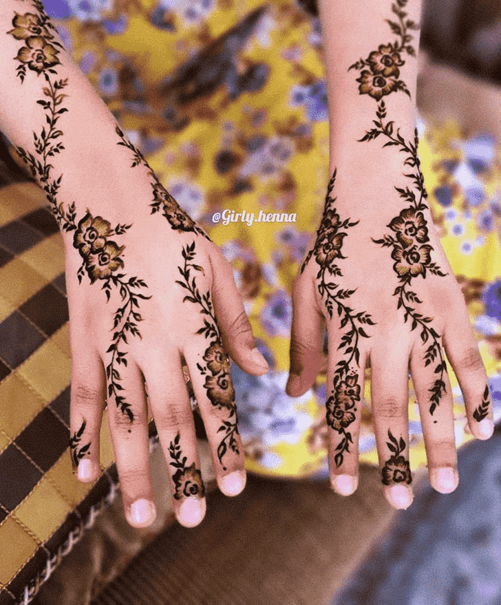 Ravishing Phalguna Amavasya Henna Design