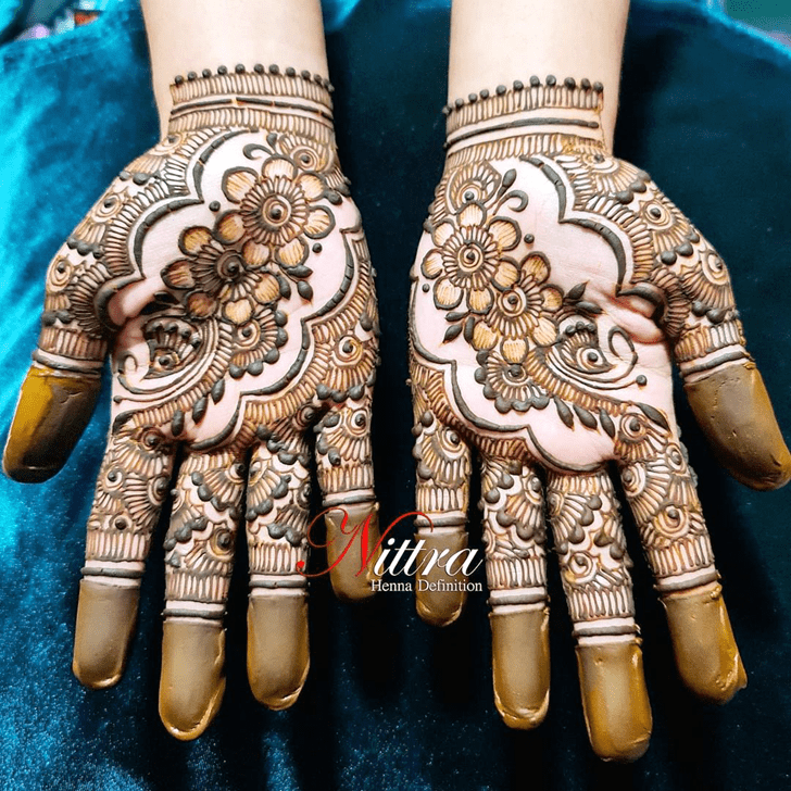 Lovely Pokhara Mehndi Design