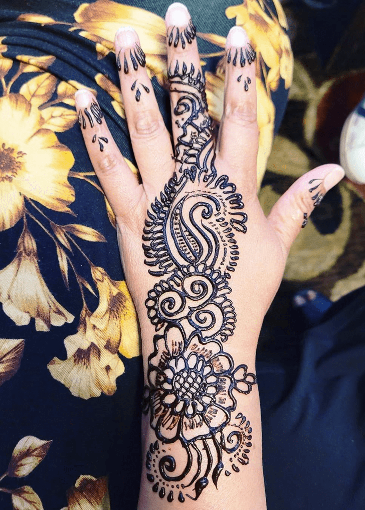 Magnetic Pokhara Henna Design