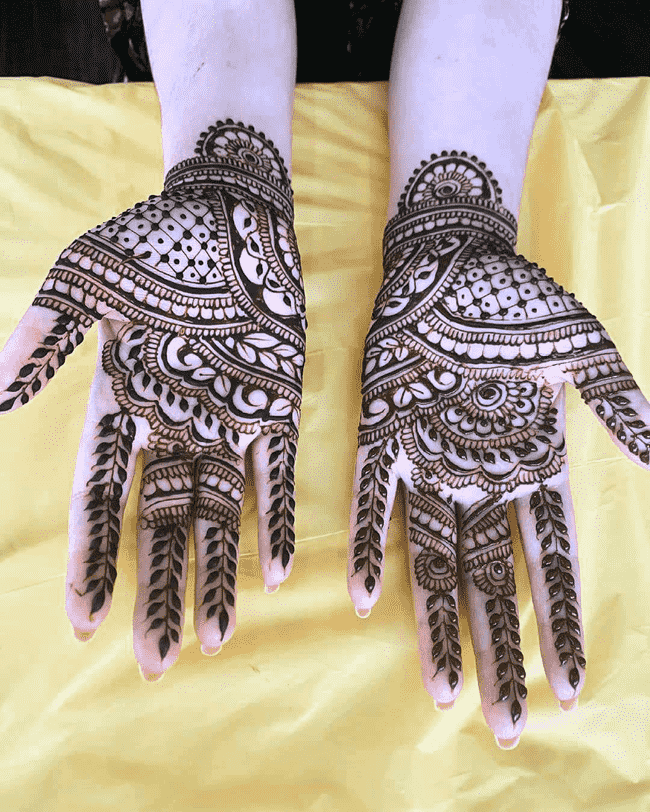 Wonderful Pondicherry Mehndi Design