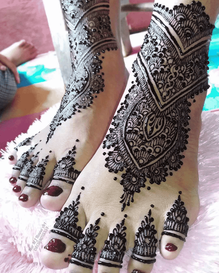 Fine Pradosh Vrat Henna Design