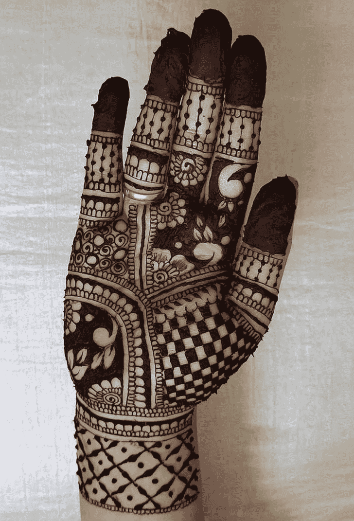 Ravishing Pradosh Vrat Henna Design