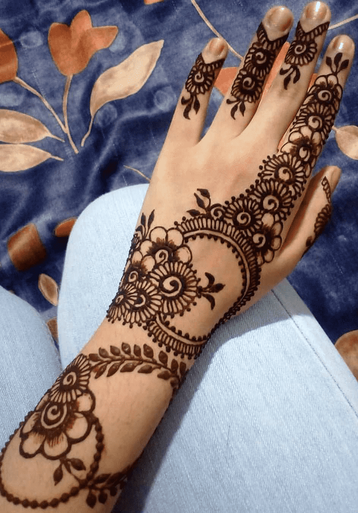 Adorable Pretty Mehndi Design