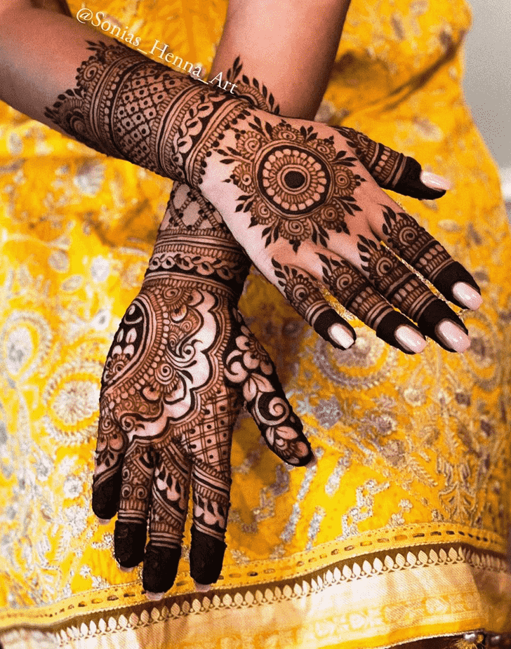 Nice Professional Henna Design