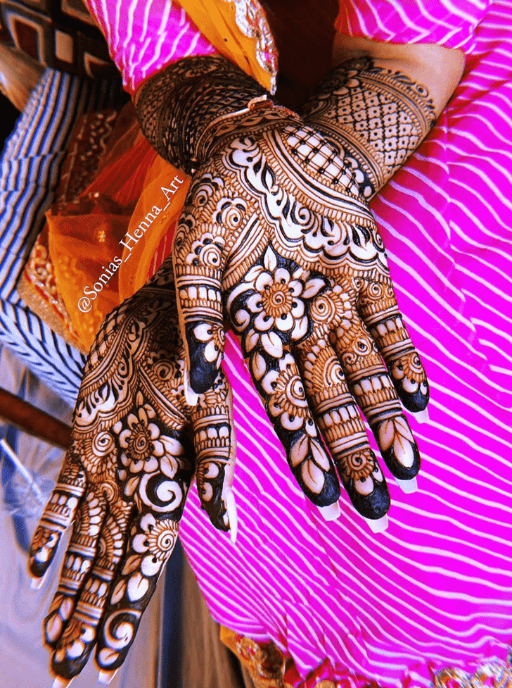 Refined Professional Henna Design